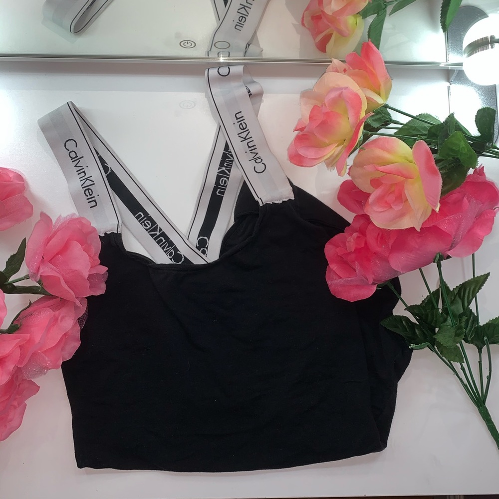 𝓒𝓪𝓵𝓿𝓲𝓷 𝓚𝓵𝓮𝓲𝓷 𝓫𝓸𝓭𝔂𝓼𝓾𝓲𝓽